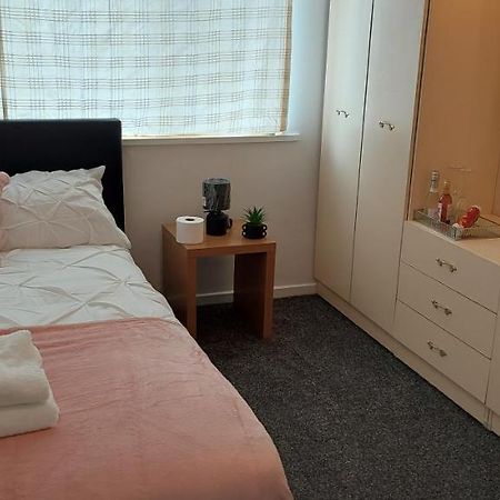 Bed and Breakfast Lizras Farnworth Zewnętrze zdjęcie